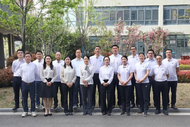 十六高级中学2025年招生简章冰球突破豪华版app郑州市第(图6)
