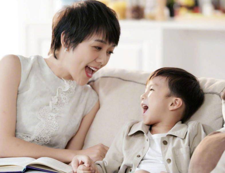 胎10岁沐沐帮助妈妈管教妹妹哥哥力爆棚冰球突破游戏网站汪涵妻子公开坦白有二(图1)