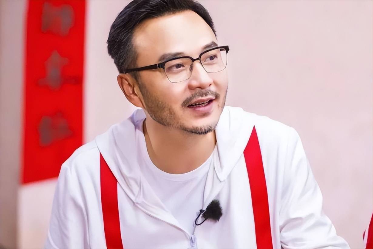 胎10岁沐沐帮助妈妈管教妹妹哥哥力爆棚冰球突破游戏网站汪涵妻子公开坦白有二(图3)