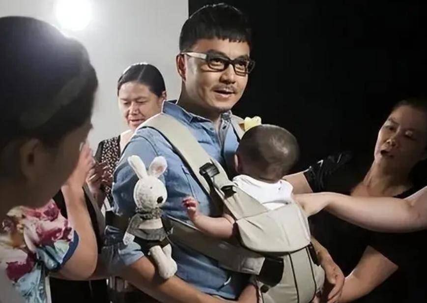 胎10岁沐沐帮助妈妈管教妹妹哥哥力爆棚冰球突破游戏网站汪涵妻子公开坦白有二(图4)