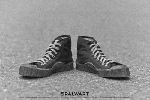 只能想到Acne Studios冰球突破技巧不要一提北欧品牌你就(图3) 只能想到Acne Studios冰球突破技巧不要一提北欧品牌你就(图3)